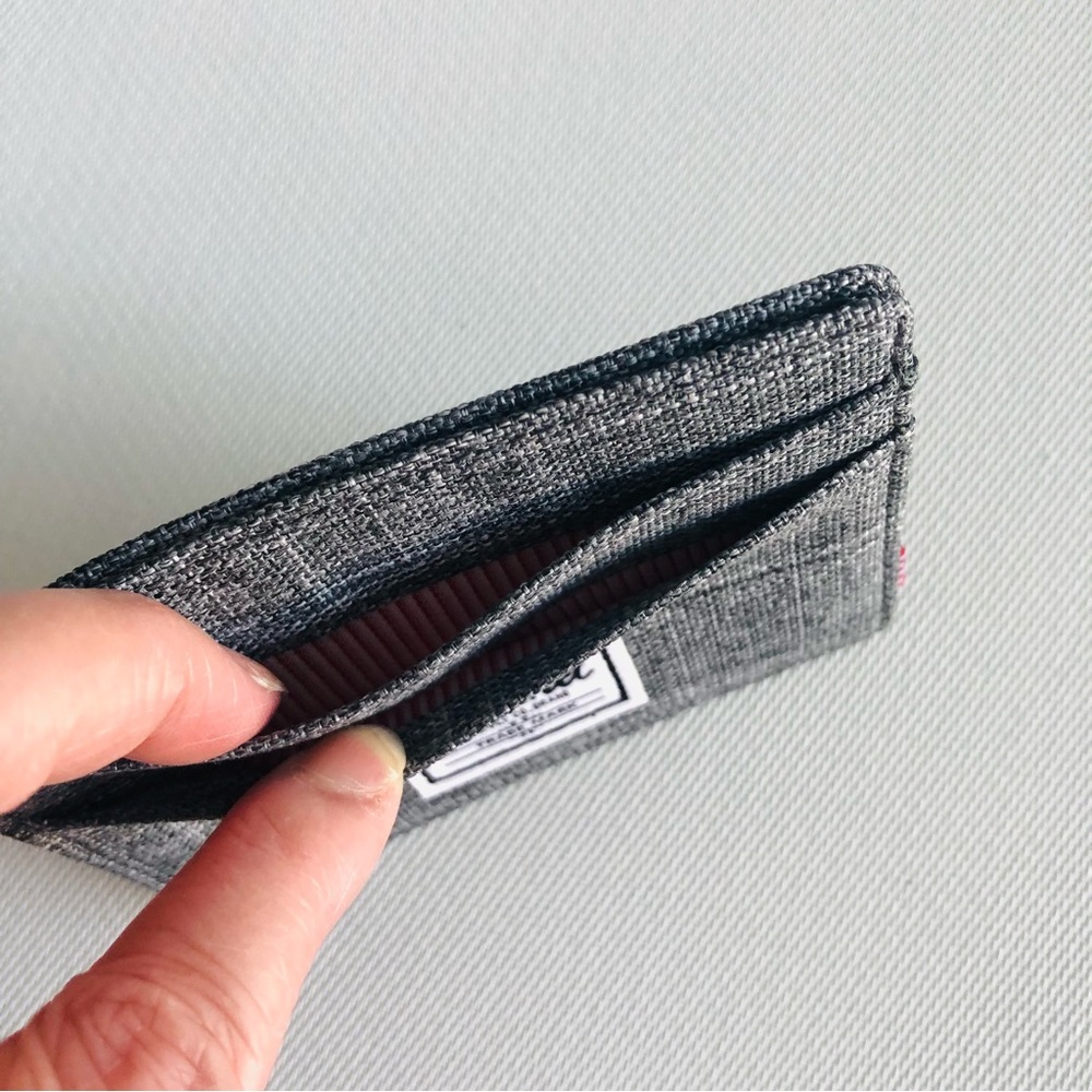 NWT - Herschel Supply Company Charlie Cardholder Wallet in Raven Crosshatch - Picture 6 of 13